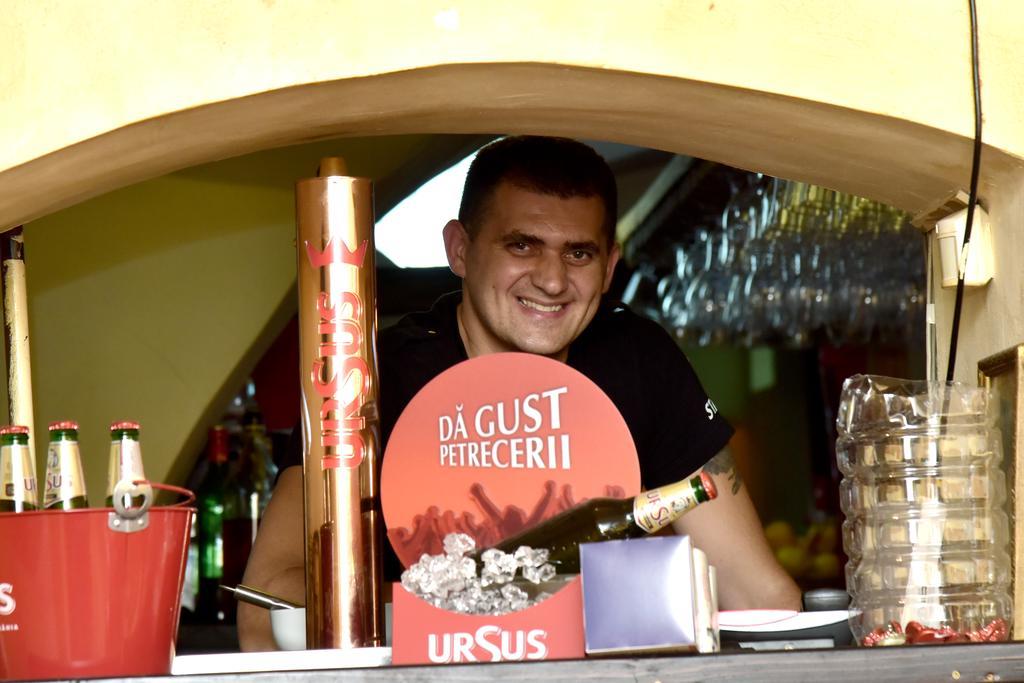 Da Vinci Hotel Brasov Bagian luar foto