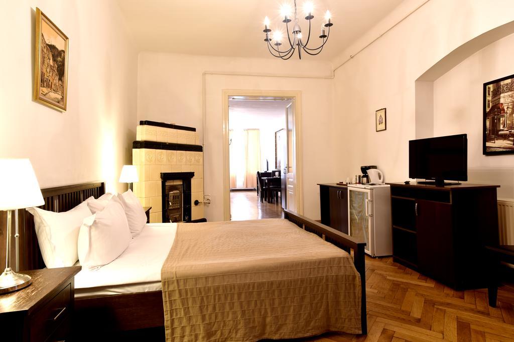 Da Vinci Hotel Brasov Bagian luar foto