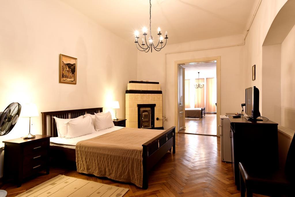 Da Vinci Hotel Brasov Bagian luar foto